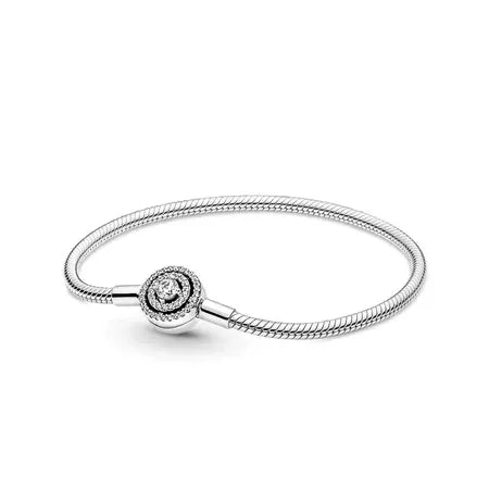 Pulseira Banhada a Prata com Fecho Floral Cravejado - 20cm